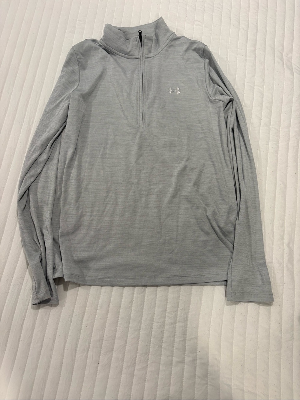 Under Armour Women’s Light Gray Quarter-Zip Performance Shirt